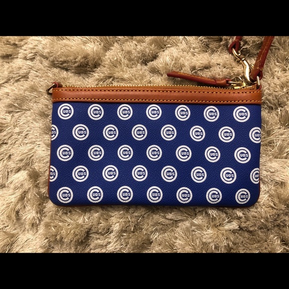 NWOT DOONEY AND BOURKE MLB CHICAGO CUBS WRISTLET - Picture 2 of 5